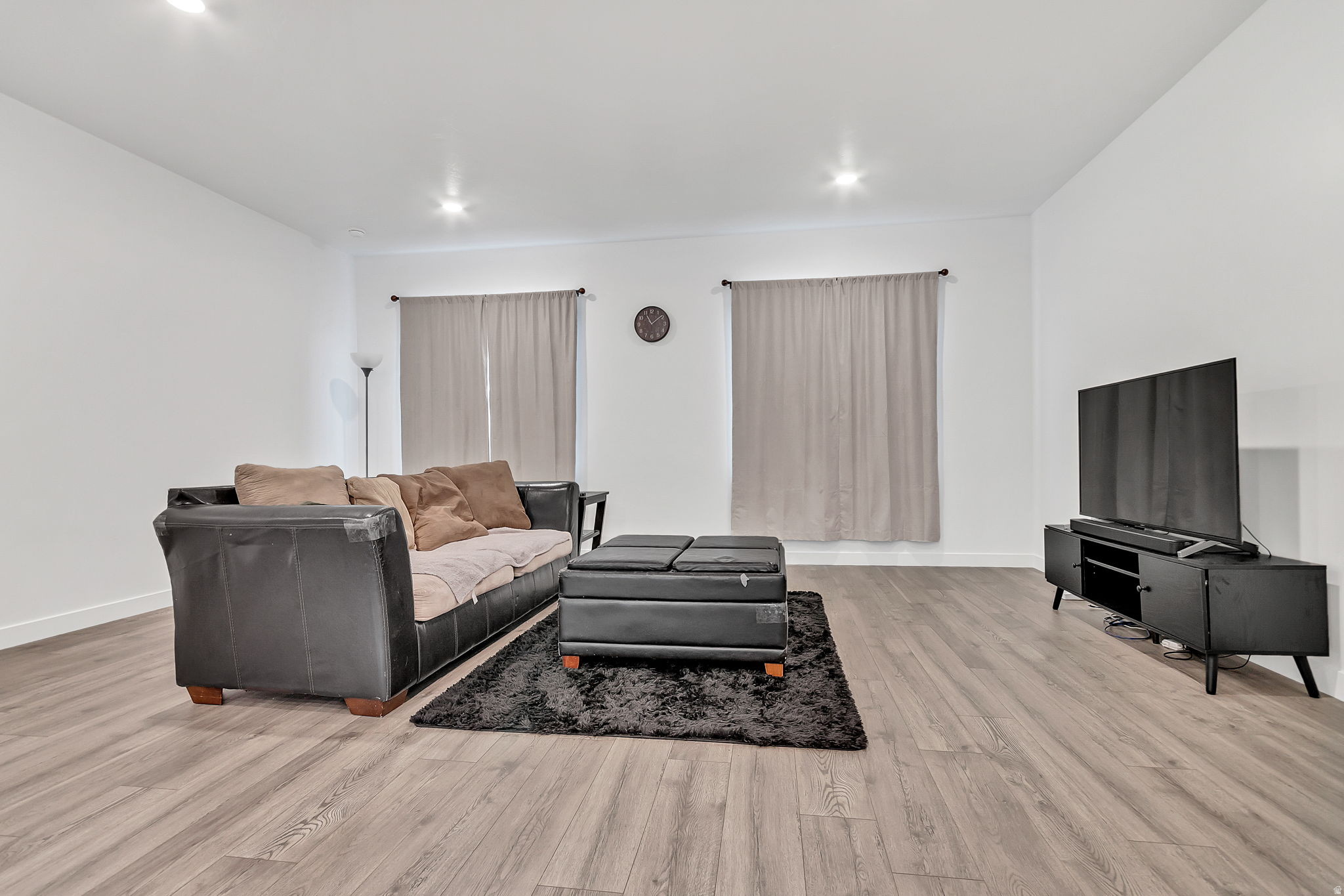 EAGLE POINT TOWNHOME - Residential