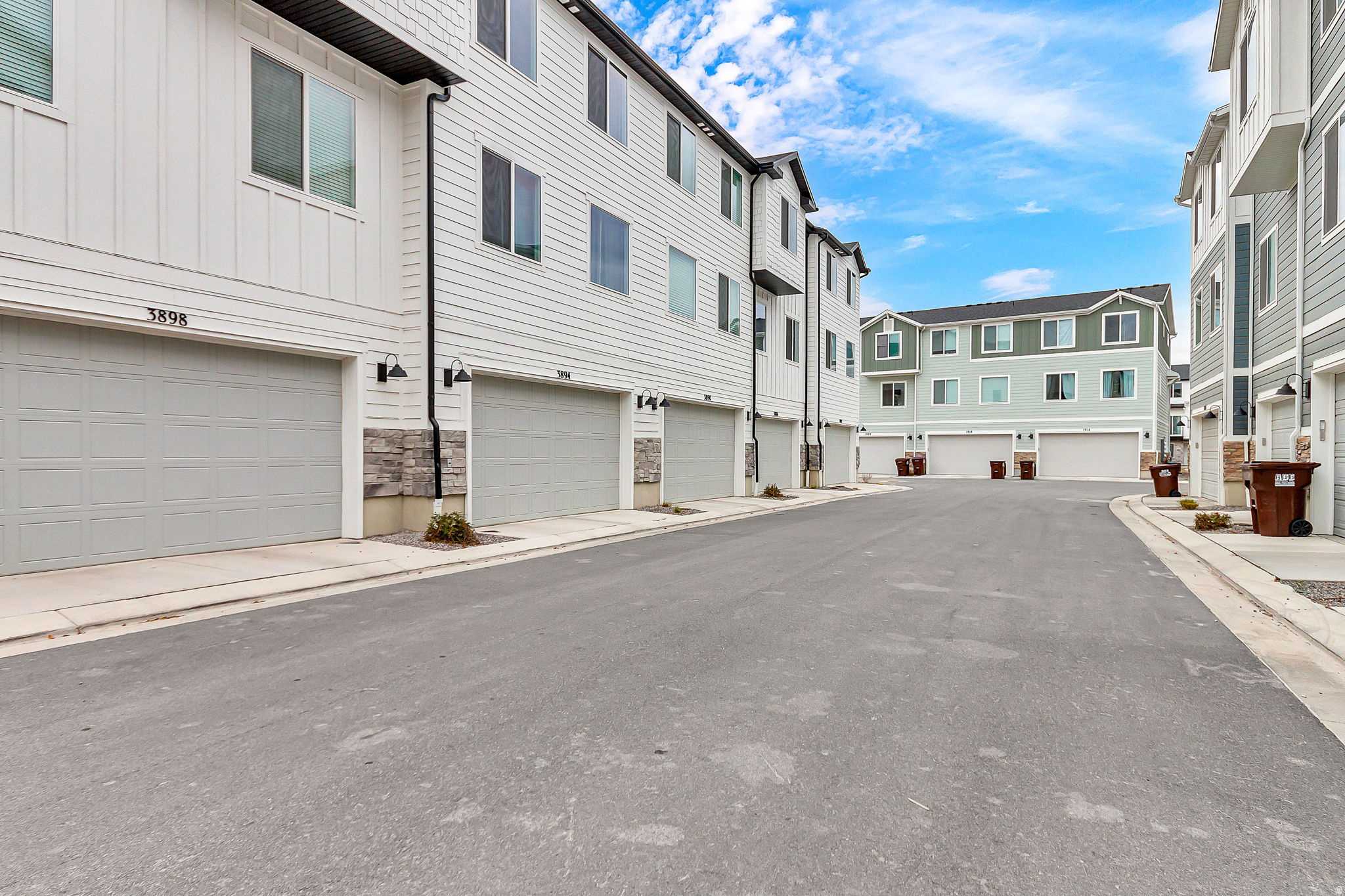 EAGLE POINT TOWNHOME - Residential