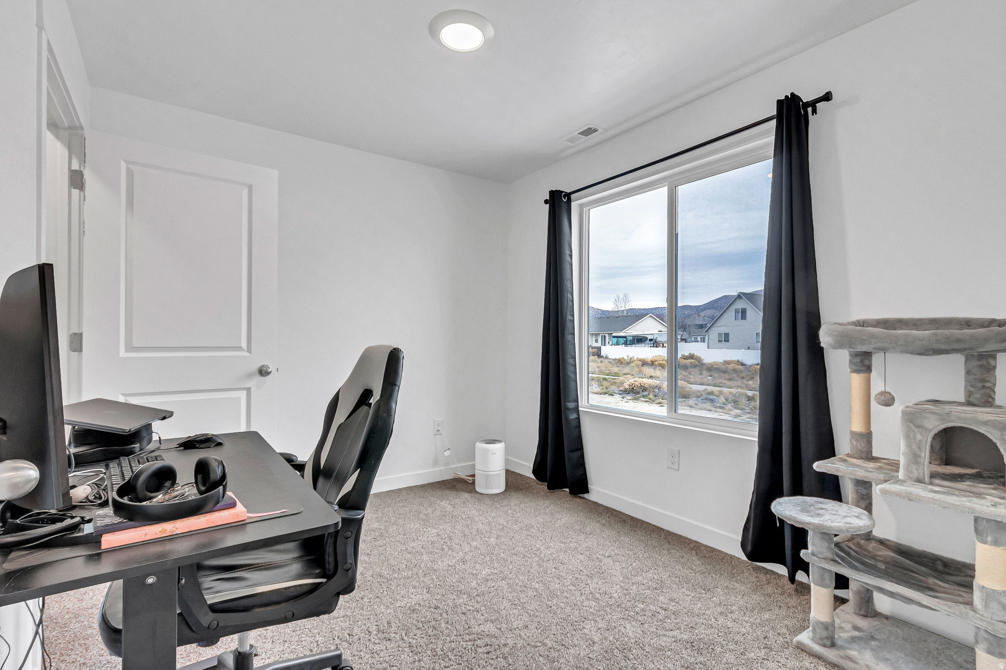 EAGLE POINT TOWNHOME - Residential