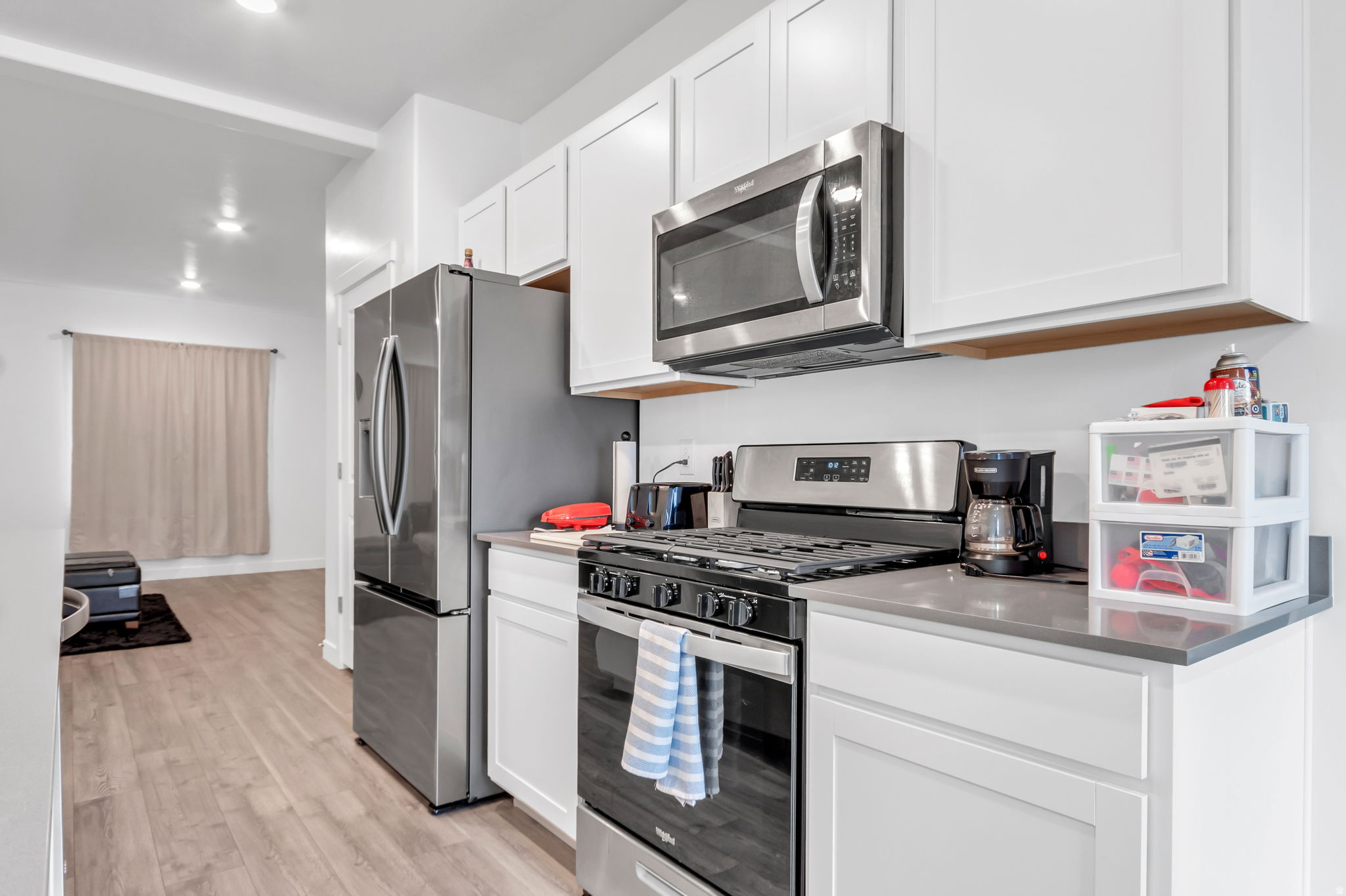 EAGLE POINT TOWNHOME - Residential