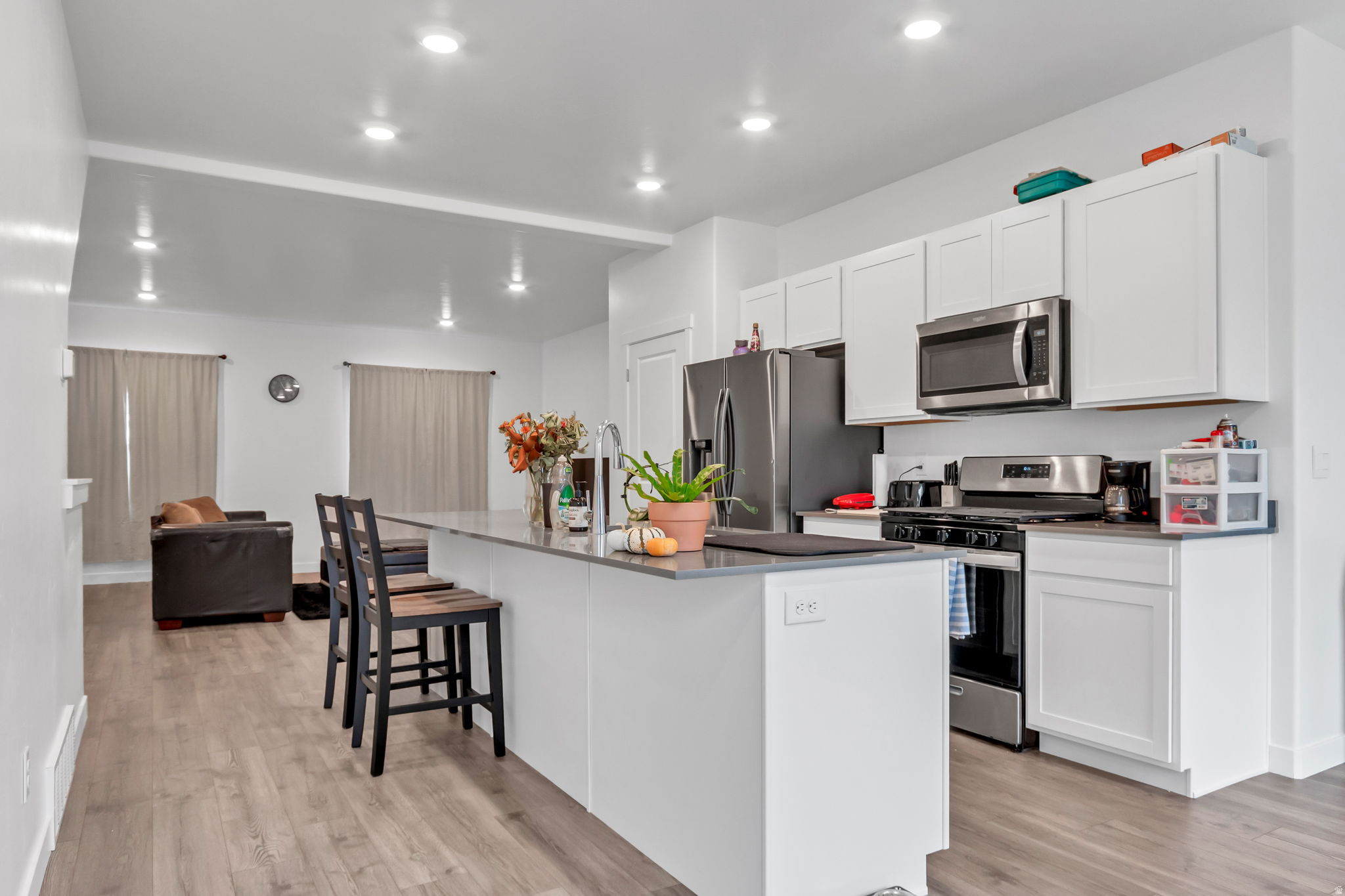 EAGLE POINT TOWNHOME - Residential