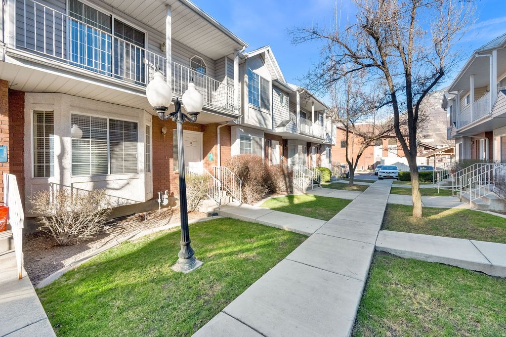 Photo of 223 W 2230 N #14, Provo, UT 84604 (MLS # 2142800)