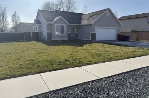 Tiny photo for 3971 W 975 S, Syracuse, UT 84075 (MLS # 2132608)