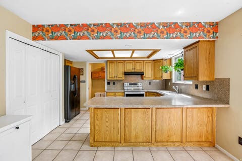 Tiny photo for 1005 EDGEWOOD DR, South Ogden, UT 84403 (MLS # 2177345)