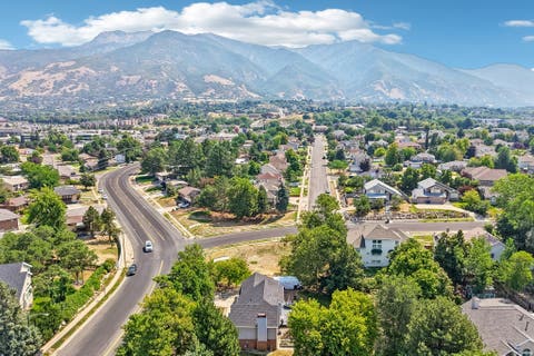 Tiny photo for 1005 EDGEWOOD DR, South Ogden, UT 84403 (MLS # 2177345)