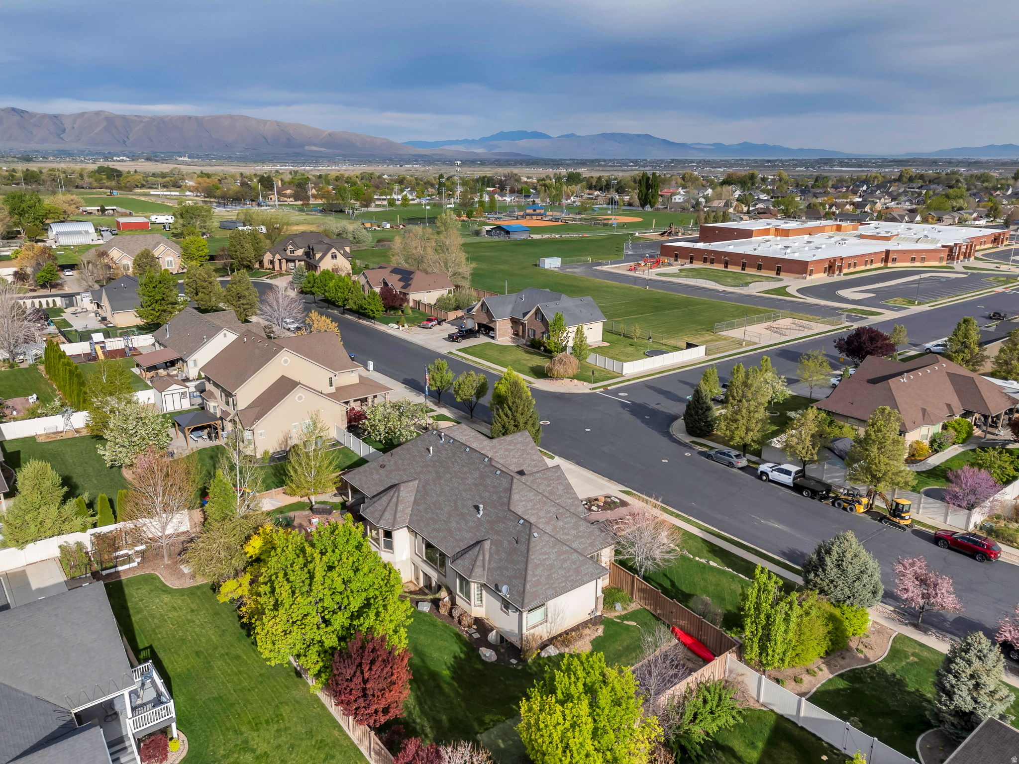 FOOTHILL MEADOWS - Residential