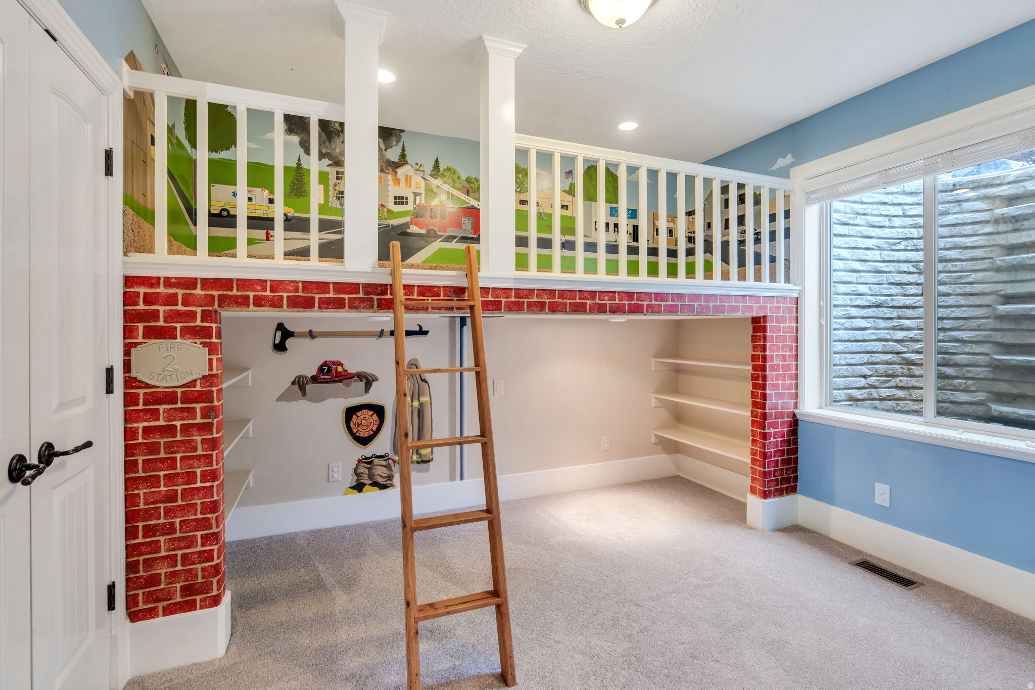 FOOTHILL MEADOWS - Residential