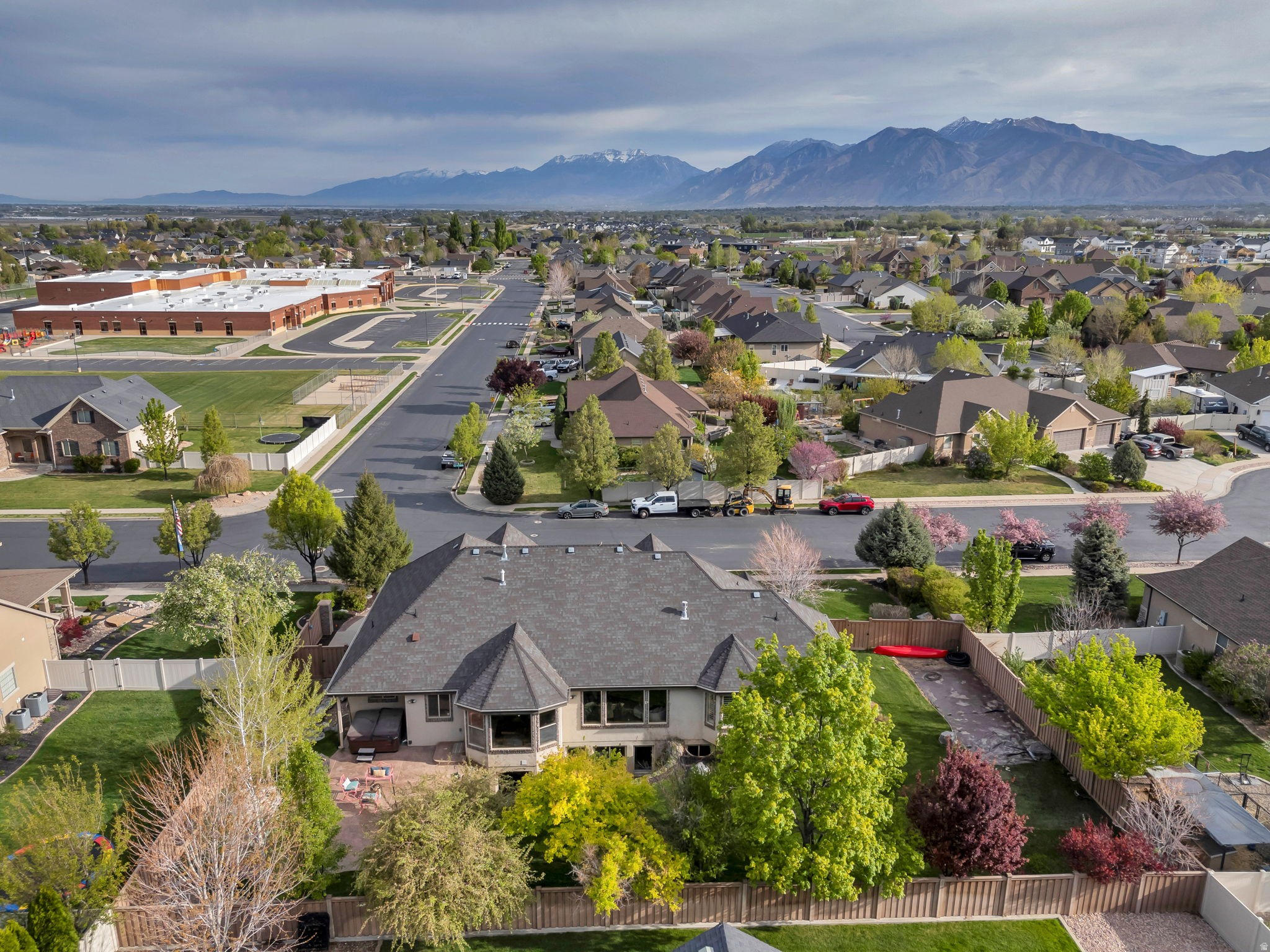 FOOTHILL MEADOWS - Residential