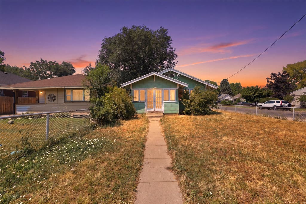 Photo of 931 ORCHARD AVE, Ogden, UT 84404 (MLS # 2178346)