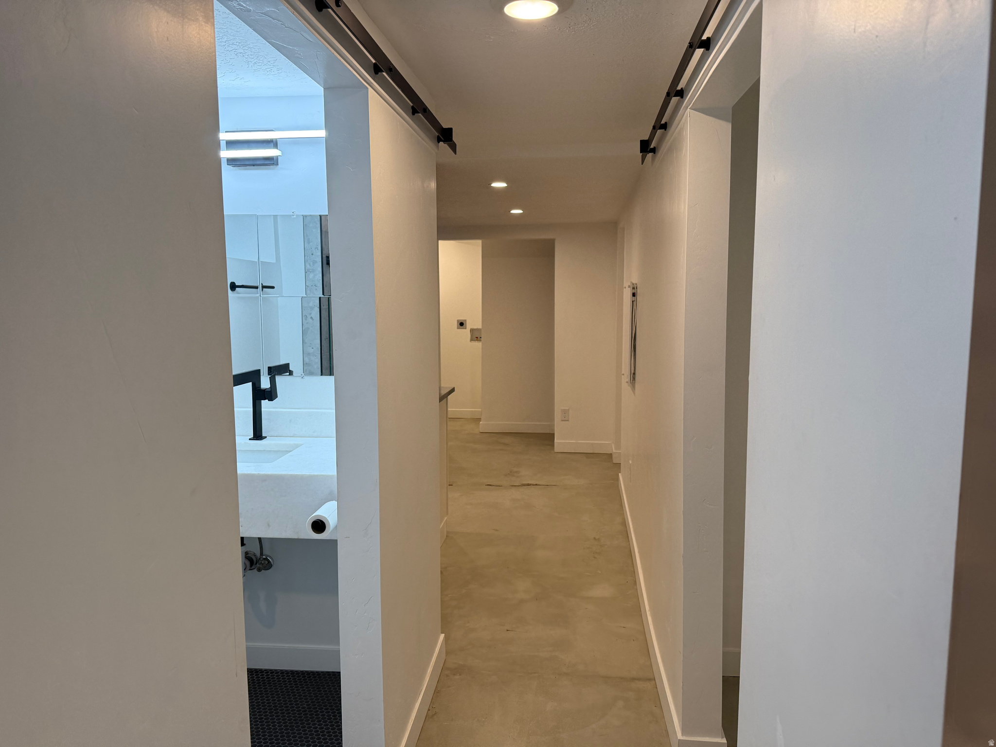 LA VETA PLACE - Residential Income