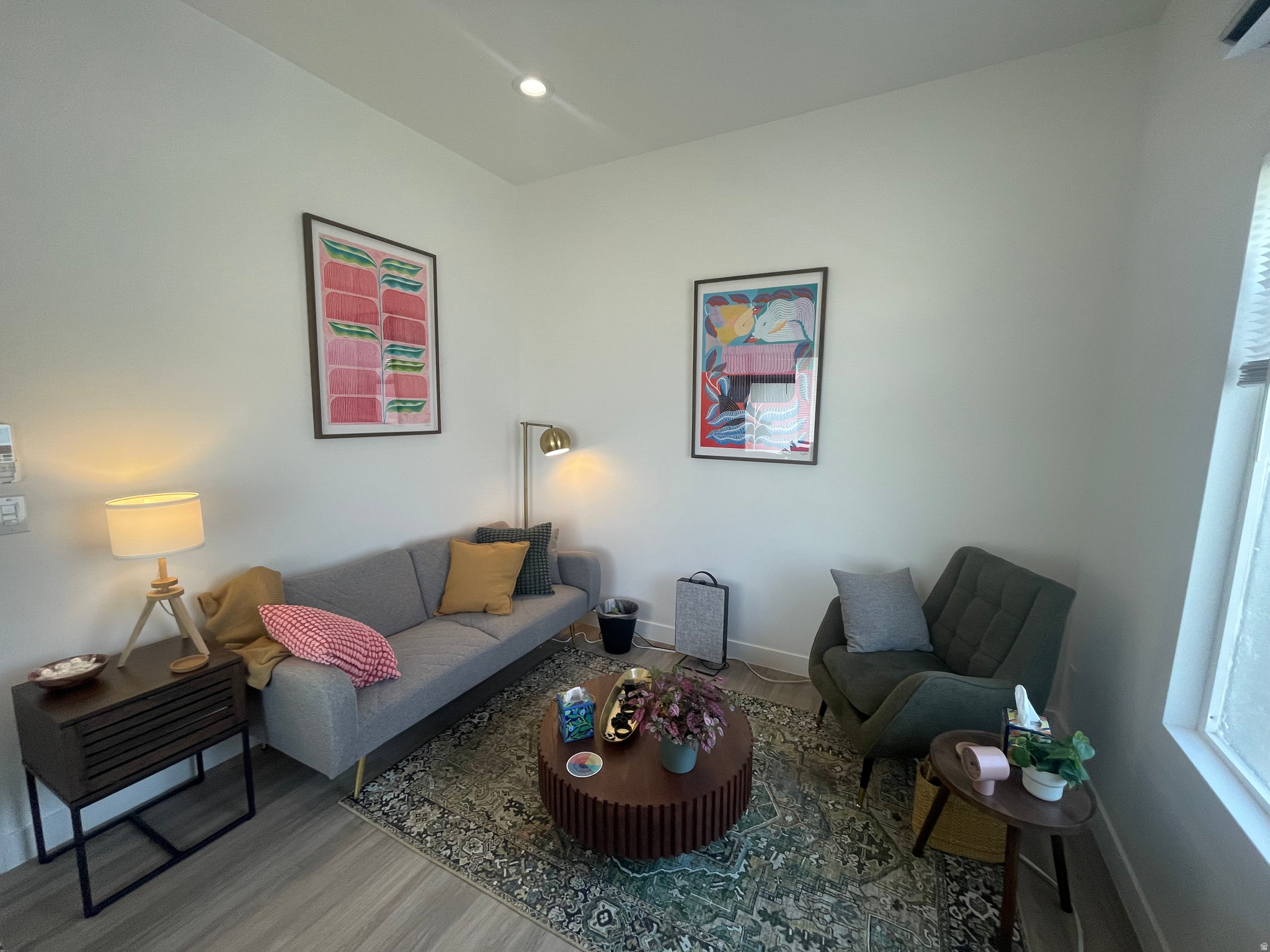 LA VETA PLACE - Residential Income