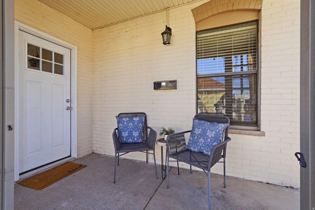 Photo of 653 S EGLI CT E, Salt Lake City, UT 84102 (MLS # 2184033)