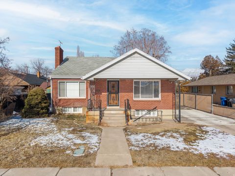 Photo of 135 E 100 N, Spanish Fork, UT 84660 (MLS # 2137944)