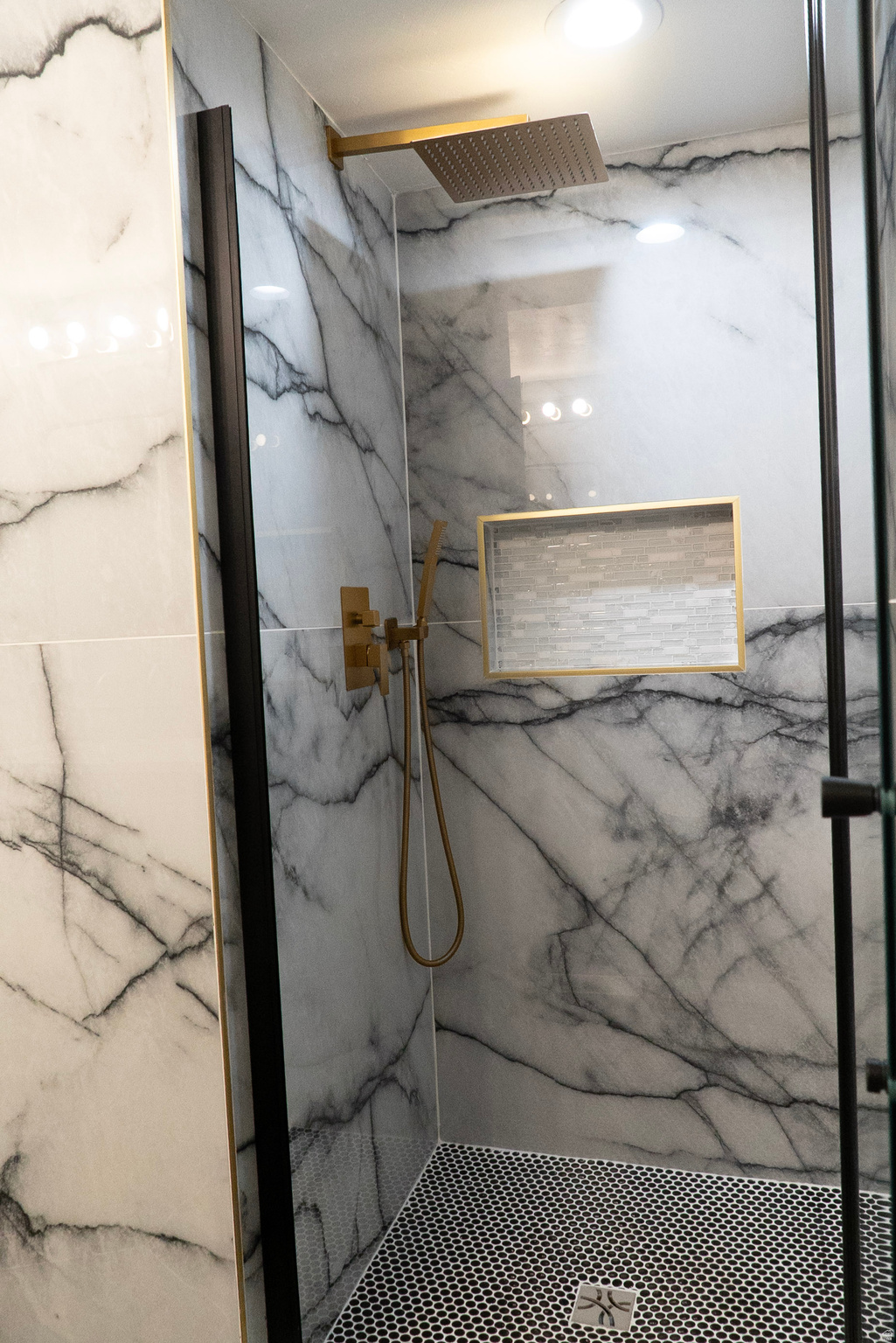 VALLEY WEST - Residential