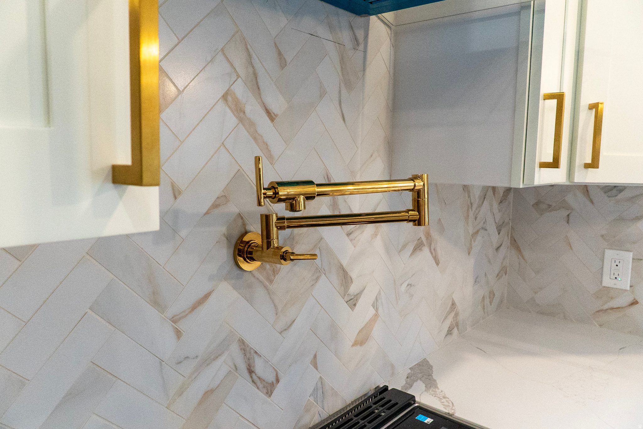 VALLEY WEST - Residential