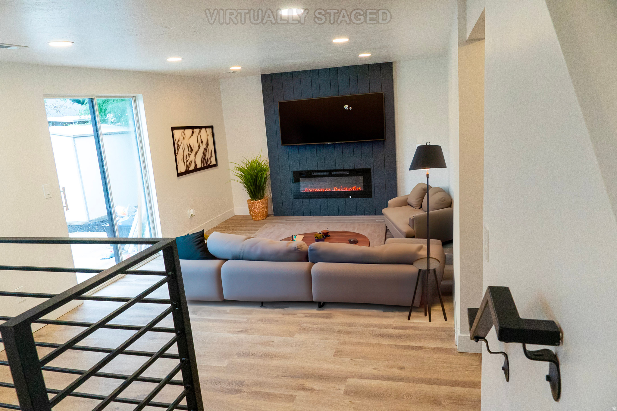 VALLEY WEST - Residential