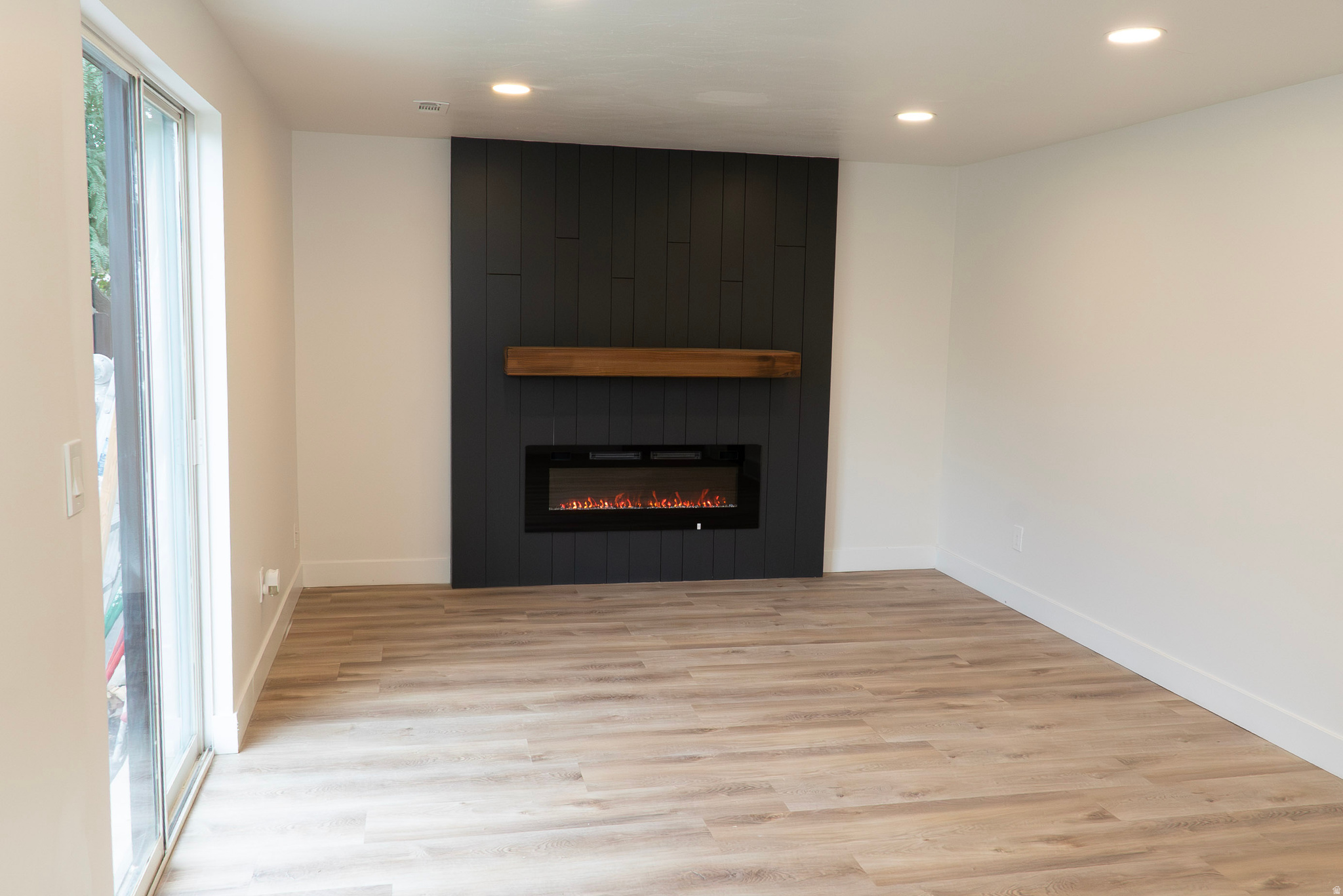 VALLEY WEST - Residential