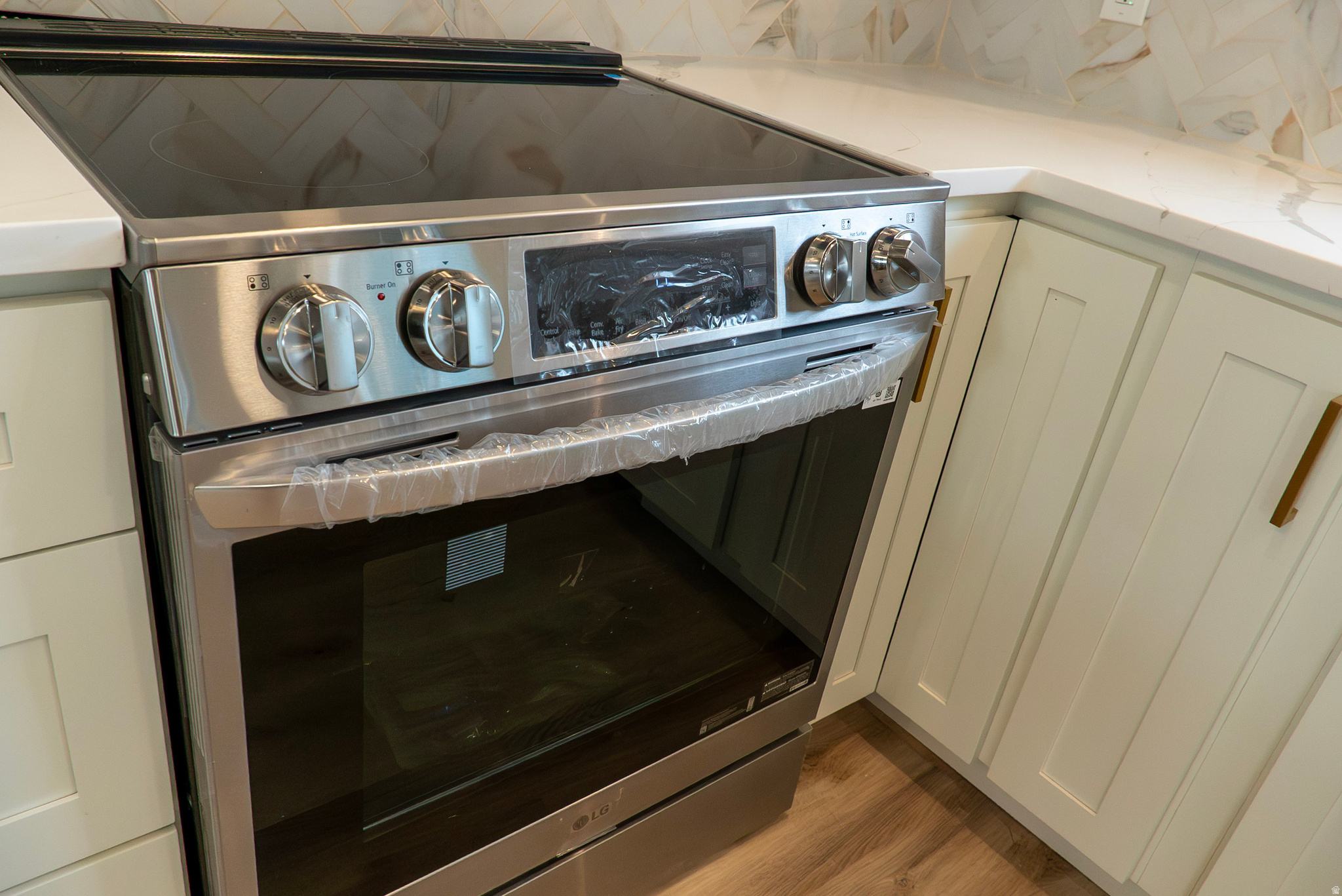 VALLEY WEST - Residential