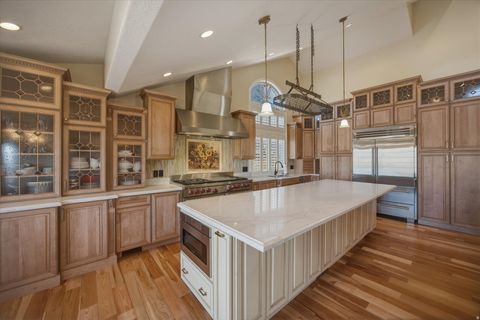 Tiny photo for 3205 E DANISH WAY, Cottonwood Heights, UT 84121 (MLS # 2142919)