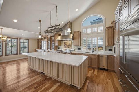 Tiny photo for 3205 E DANISH WAY, Cottonwood Heights, UT 84121 (MLS # 2142919)