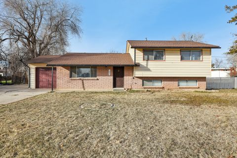 Photo of 1896 CLIFF PL, Layton, UT 84041 (MLS # 2133848)