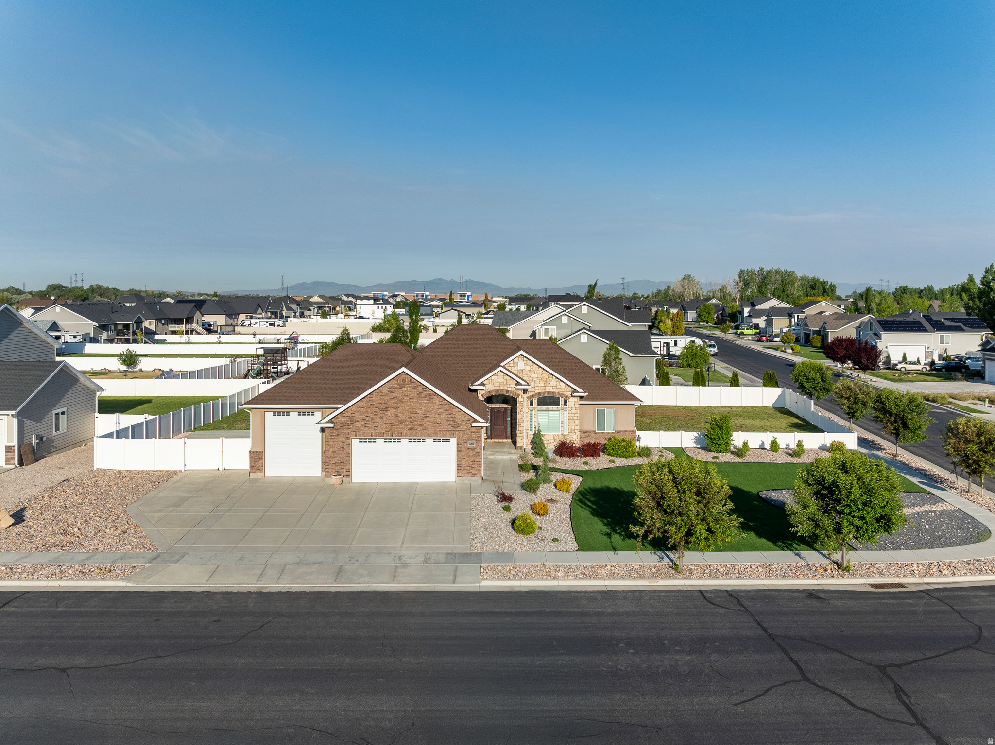 REMUDA COURT - Residential