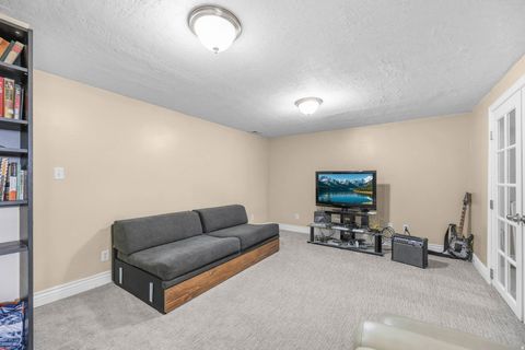 Tiny photo for 186 E BRENT CIR. Cir S, Sandy, UT 84070 (MLS # 2137703)