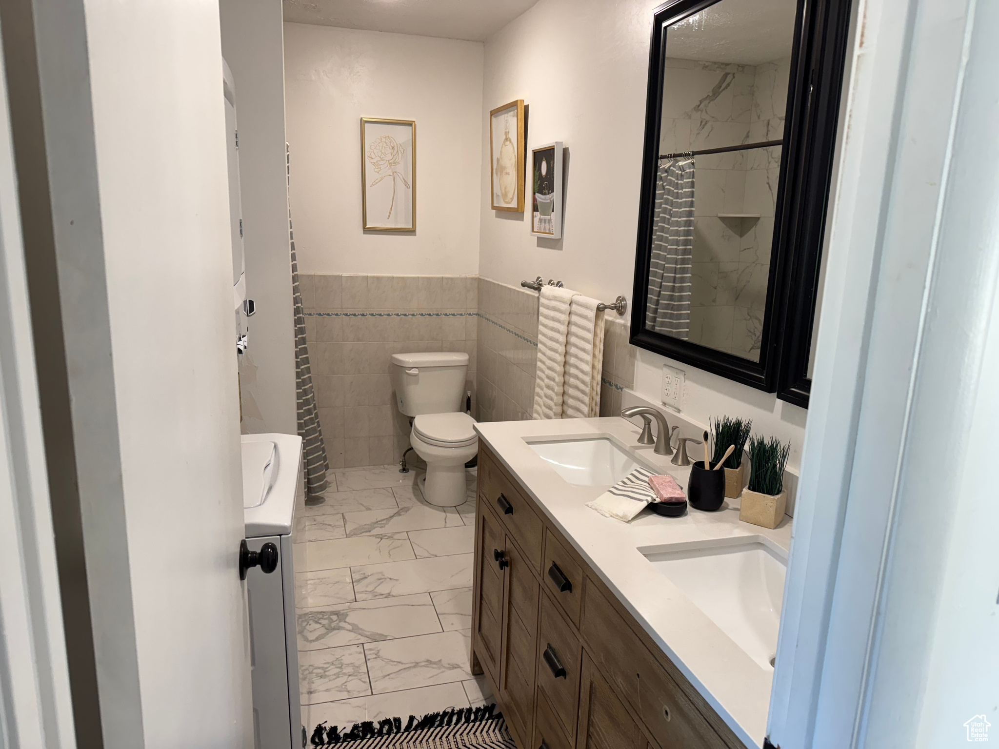 GREENWOOD AVENUE - Residential