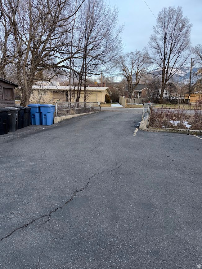 BROOKSIDE - Residential Income