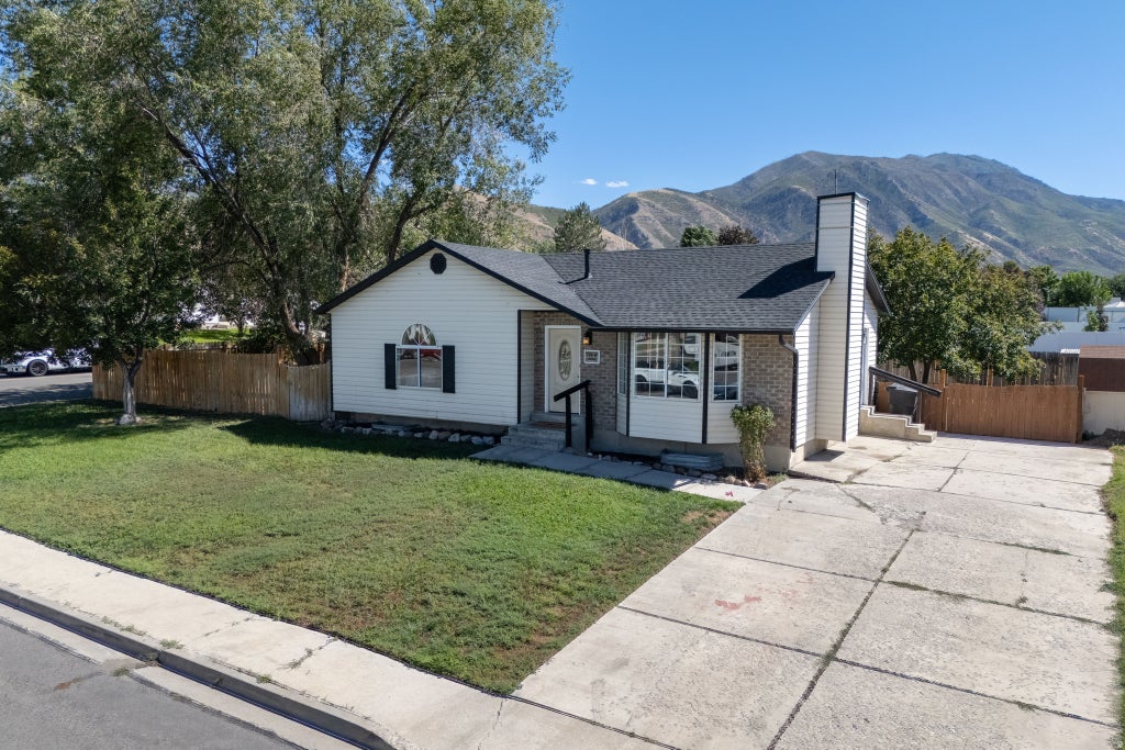 Photo of 799 W 1150 S, Payson, UT 84651 (MLS # 2184154)