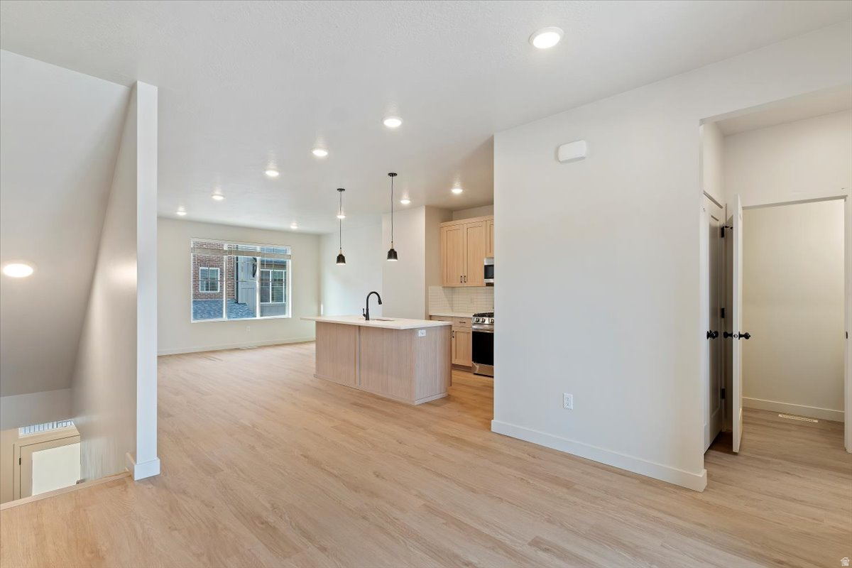 CLIFTON PLACE - Residential