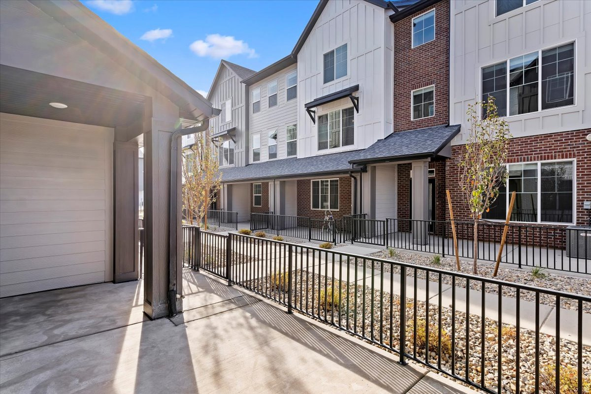 CLIFTON PLACE - Residential