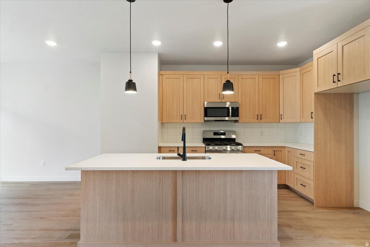 CLIFTON PLACE - Residential