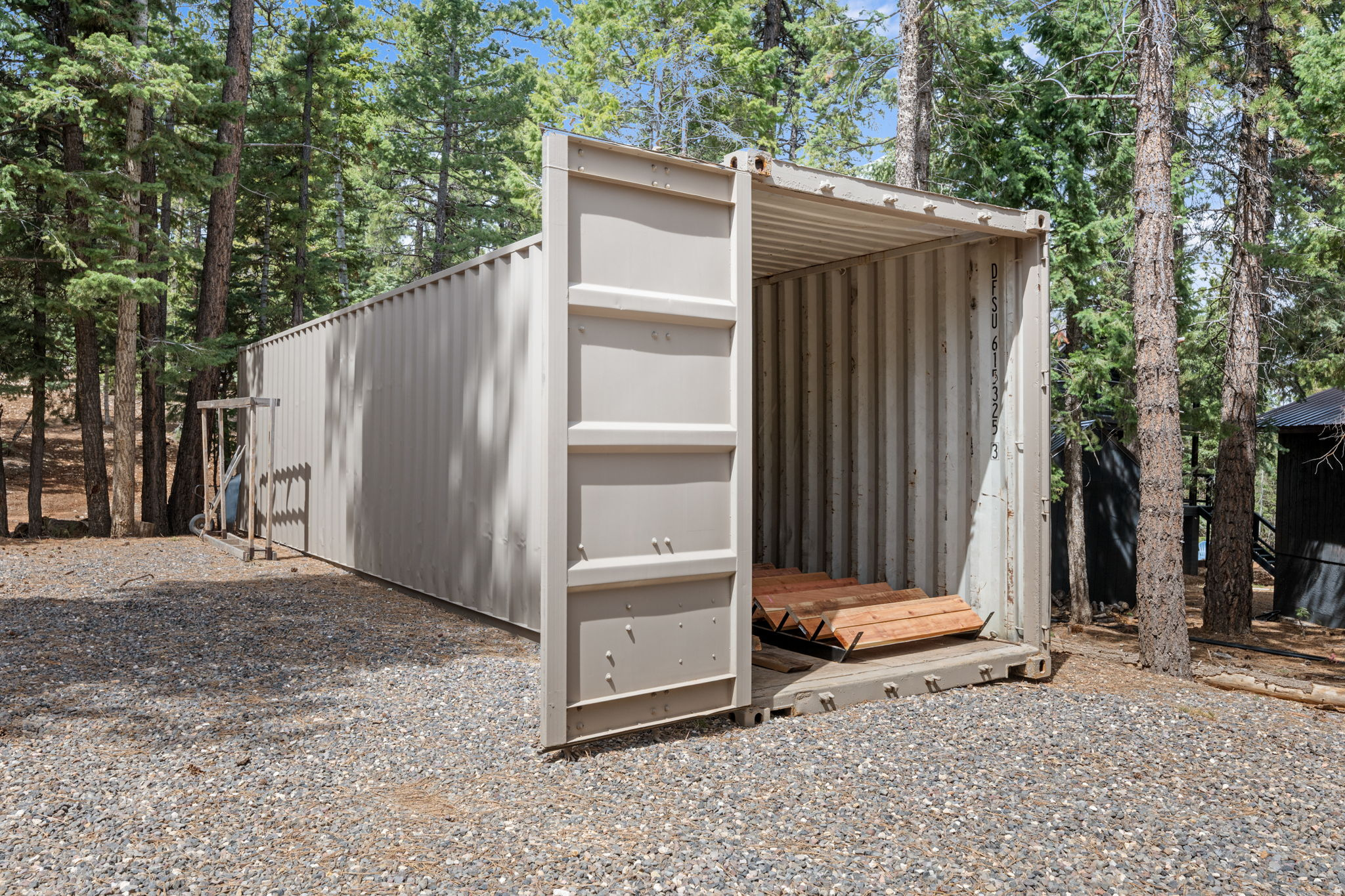 MOVIE RANCH SOUTH - Residential