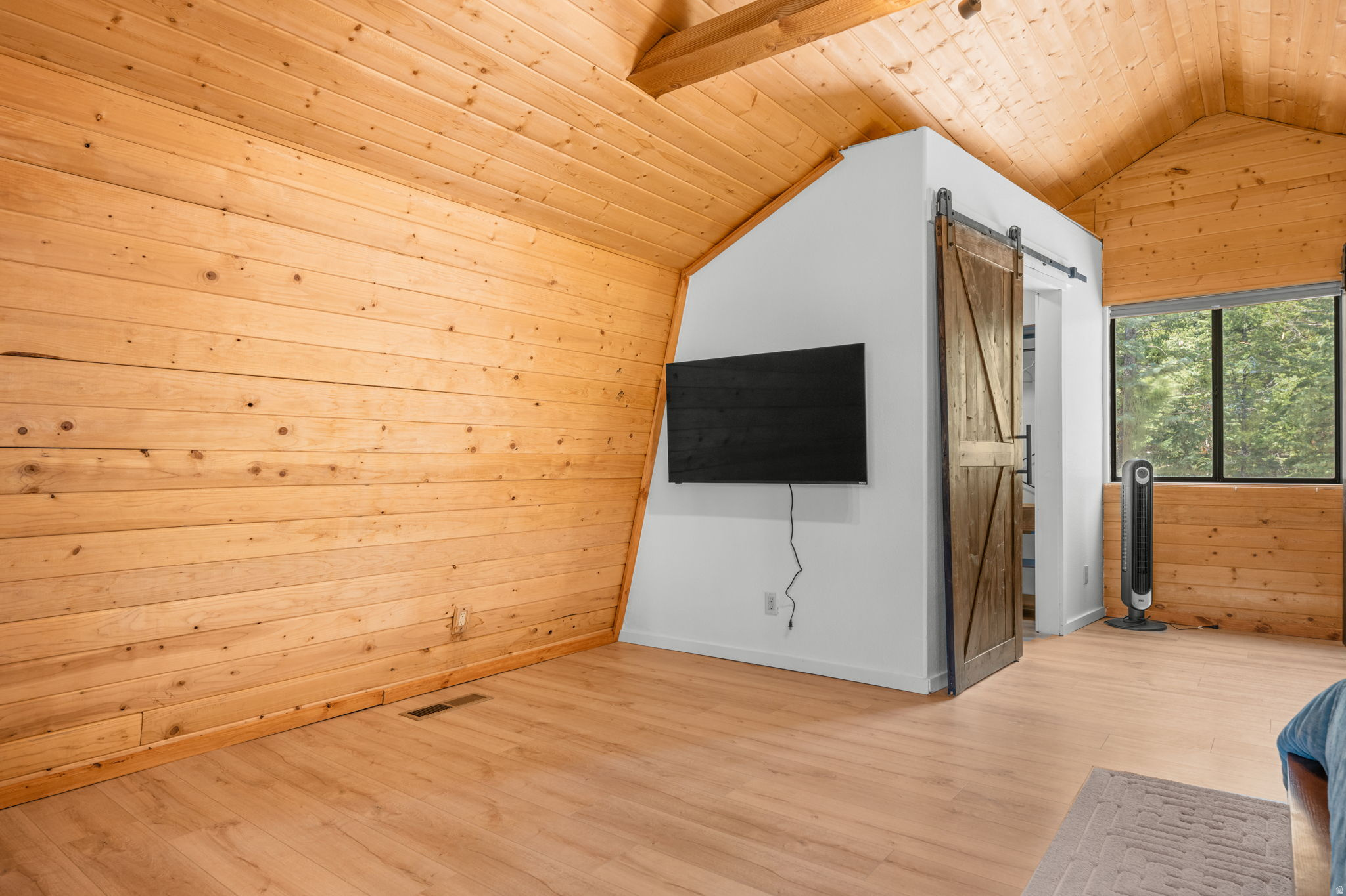 MOVIE RANCH SOUTH - Residential