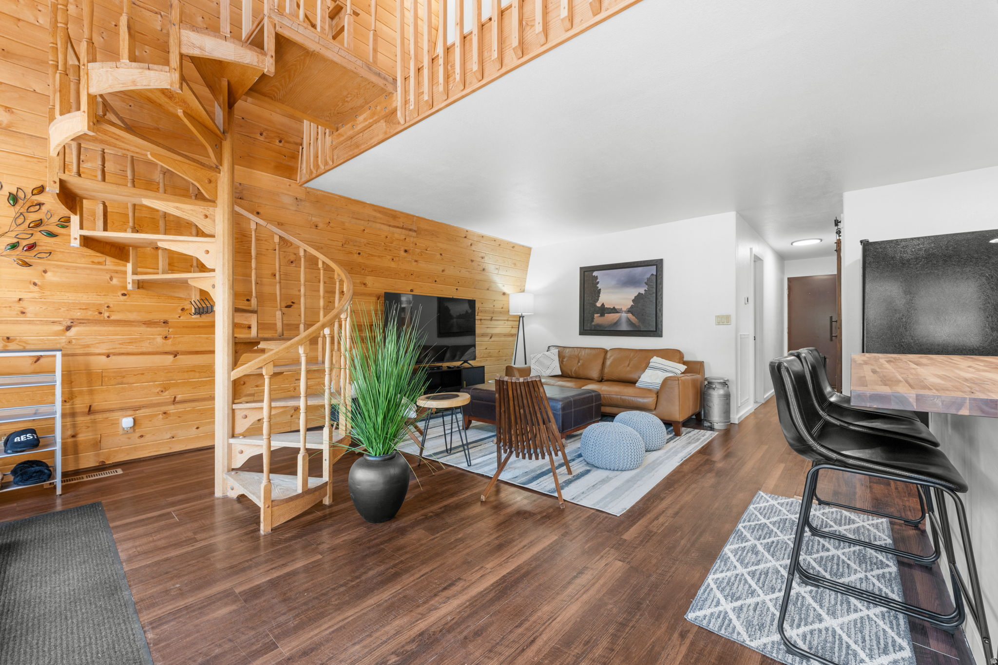 MOVIE RANCH SOUTH - Residential