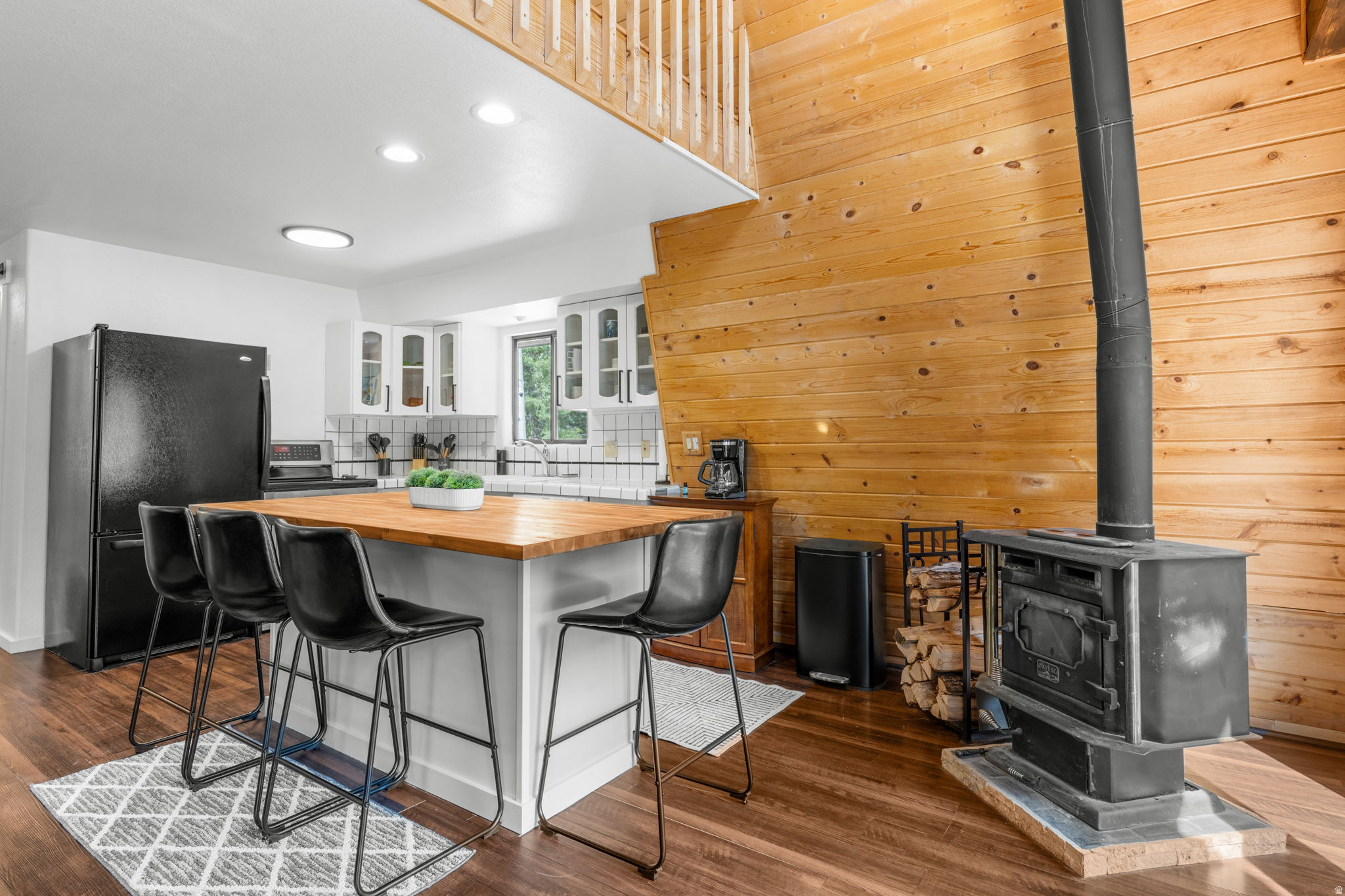 MOVIE RANCH SOUTH - Residential