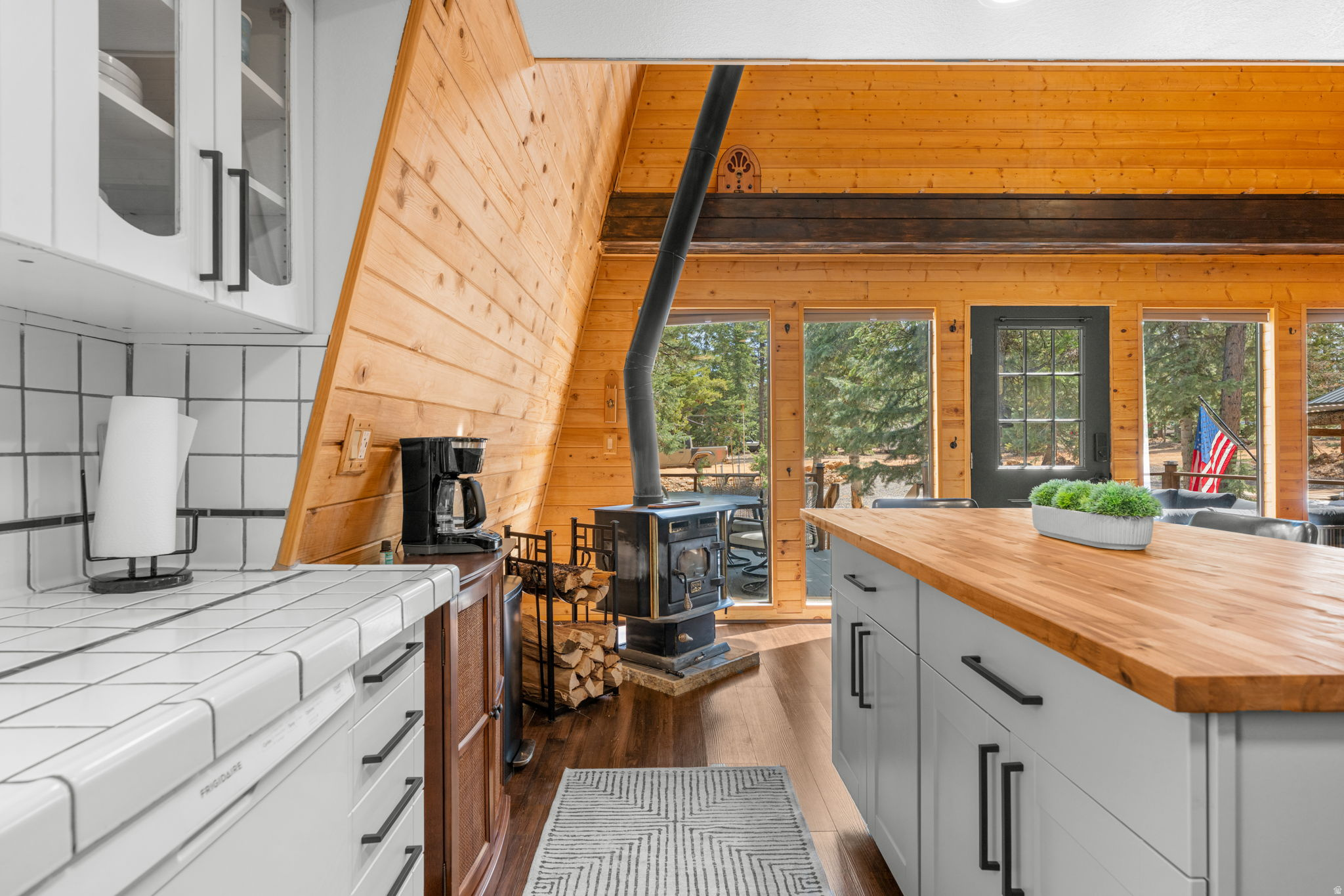 MOVIE RANCH SOUTH - Residential