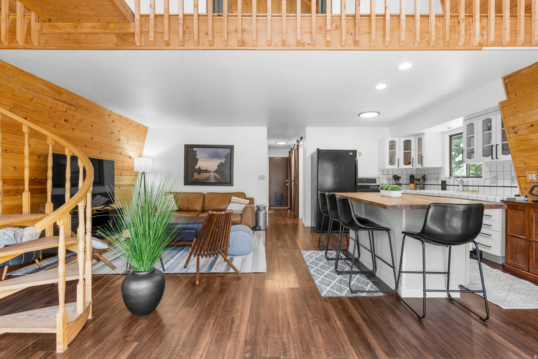 MOVIE RANCH SOUTH - Residential