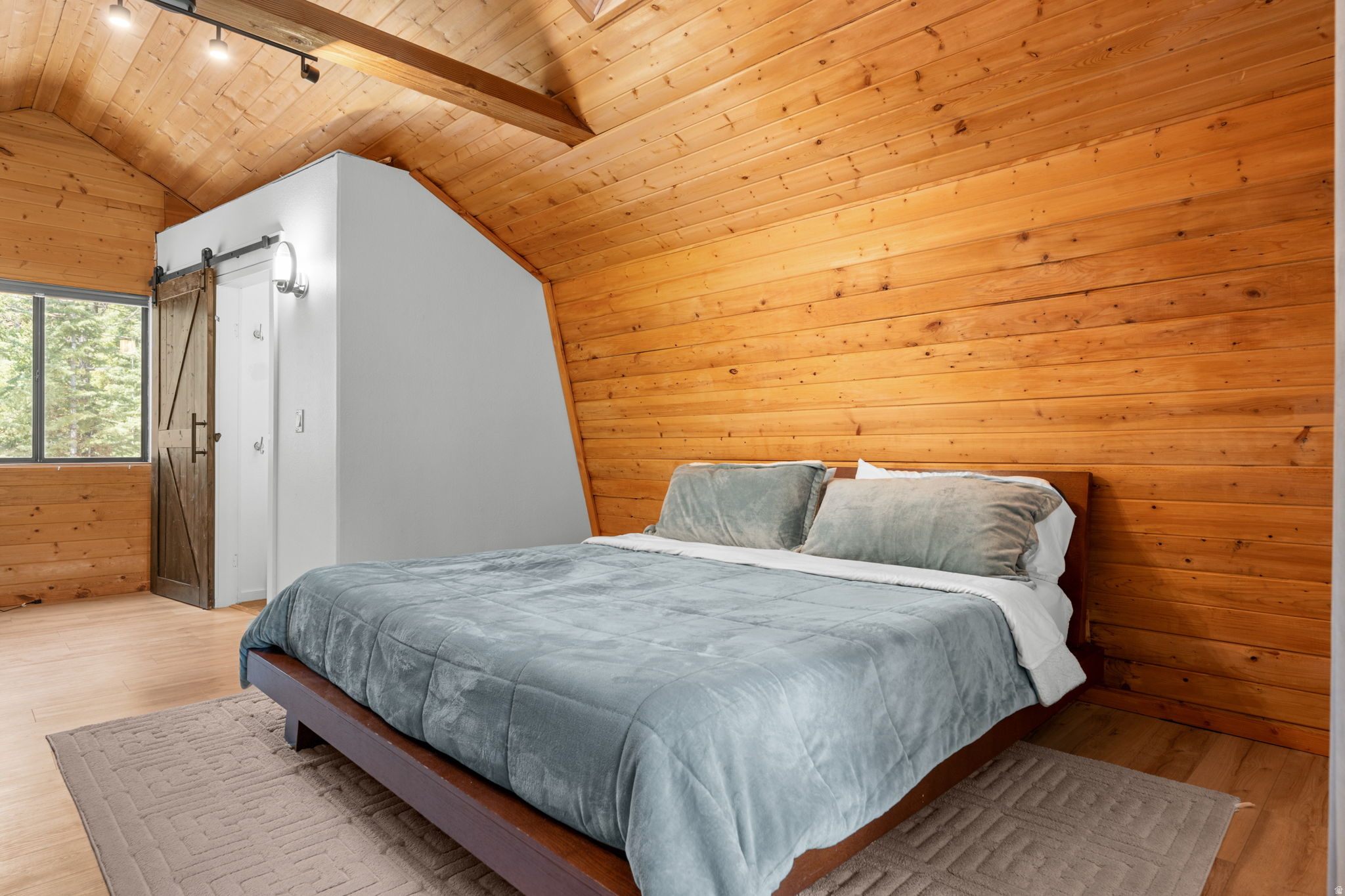 MOVIE RANCH SOUTH - Residential