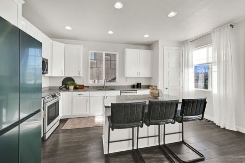 Tiny photo for 1341 W 650 S, Syracuse, UT 84075 (MLS # 2126619)