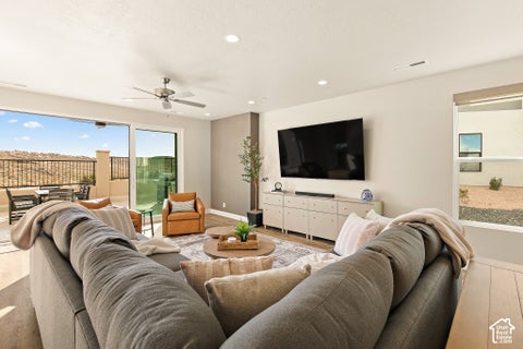 Tiny photo for 3534 E AMANECER LN, Washington, UT 84780 (MLS # 2189871)