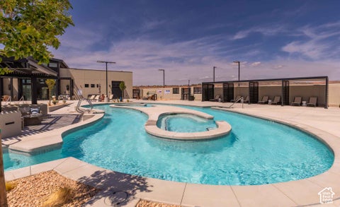 Tiny photo for 3534 E AMANECER LN, Washington, UT 84780 (MLS # 2189871)