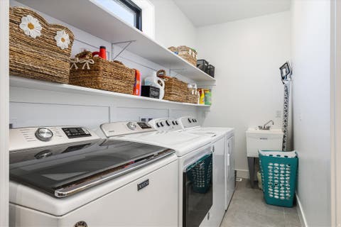 Tiny photo for 3628 S NOBLE DR, Washington, UT 84780 (MLS # 2180545)