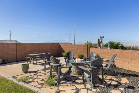 Tiny photo for 3628 S NOBLE DR, Washington, UT 84780 (MLS # 2180545)