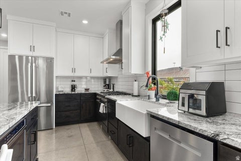 Tiny photo for 3628 S NOBLE DR, Washington, UT 84780 (MLS # 2180545)
