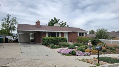 Photo of 322 E LANE CIR, Sandy, UT 84070 (MLS # 2158489)