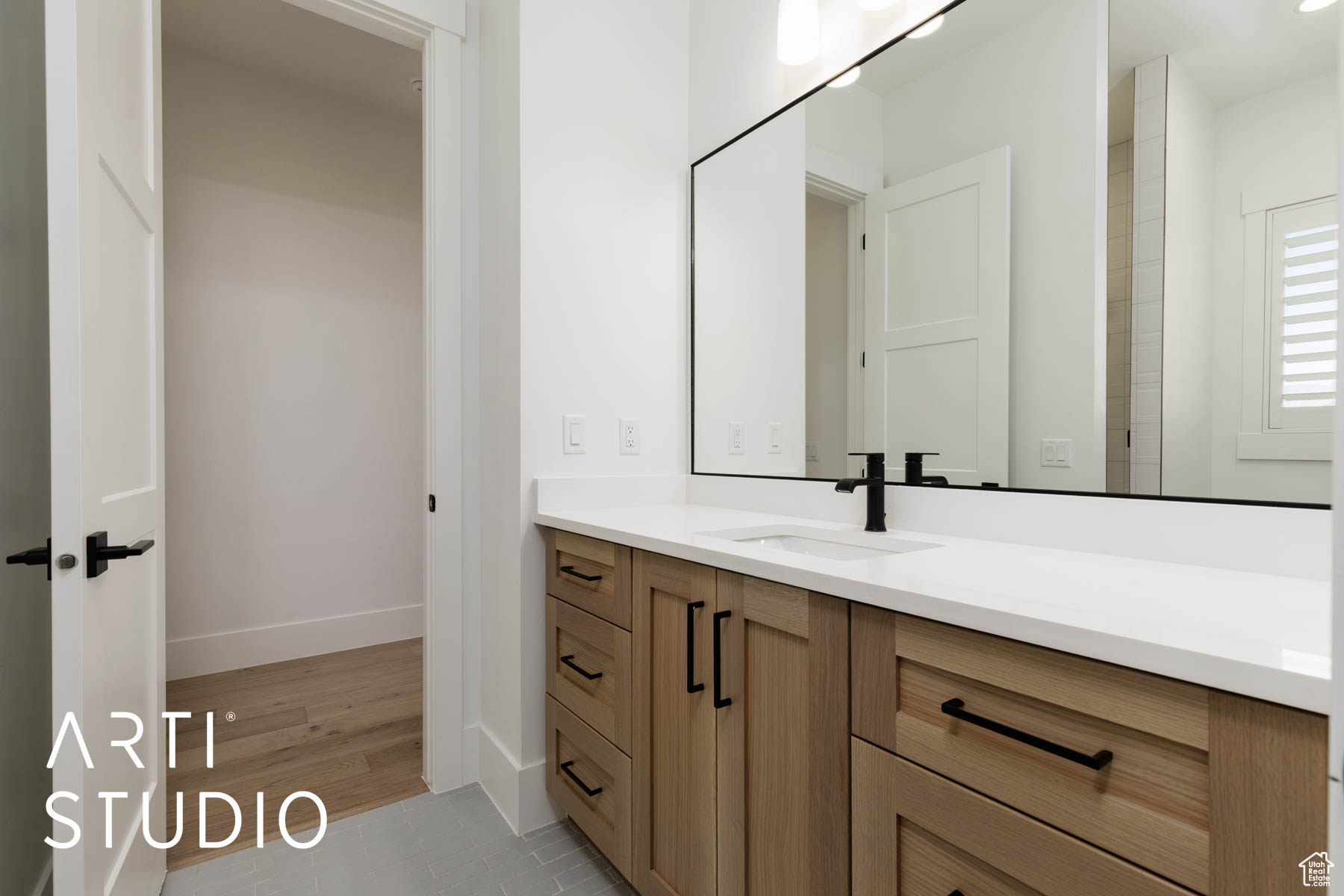 QUEENSRIDGE 2 - Residential