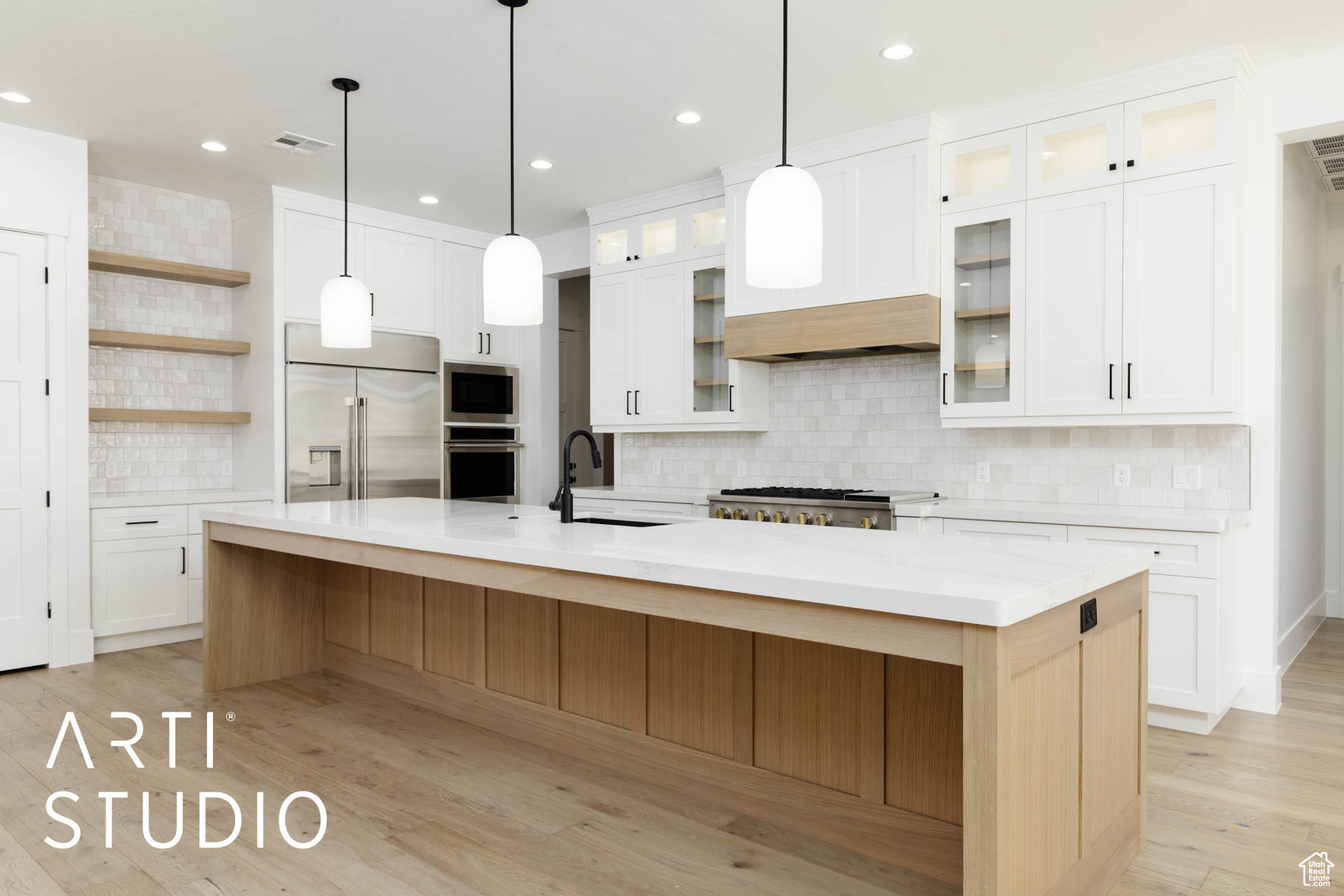 QUEENSRIDGE 2 - Residential
