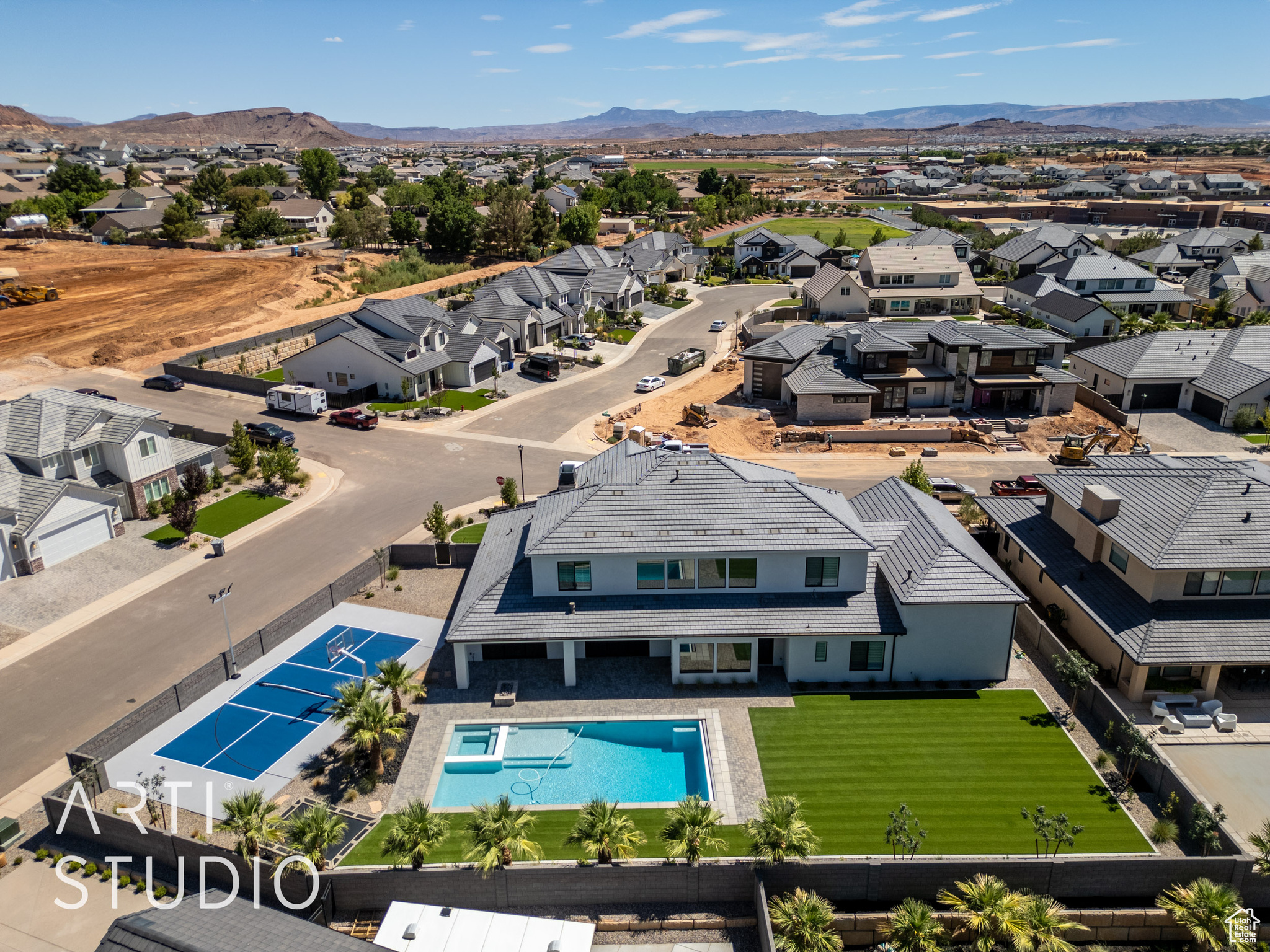 QUEENSRIDGE 2 - Residential